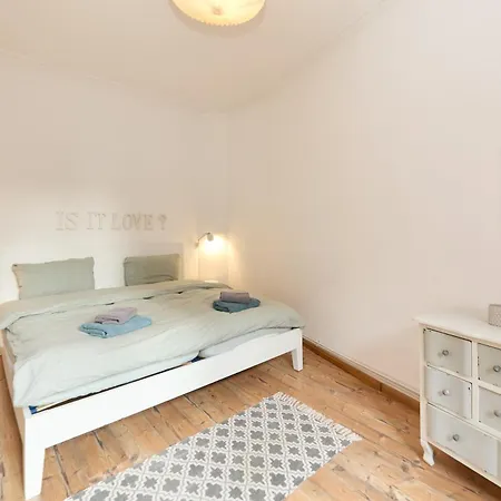 Altstadt Residenz * 베른카슈텔쿠에스